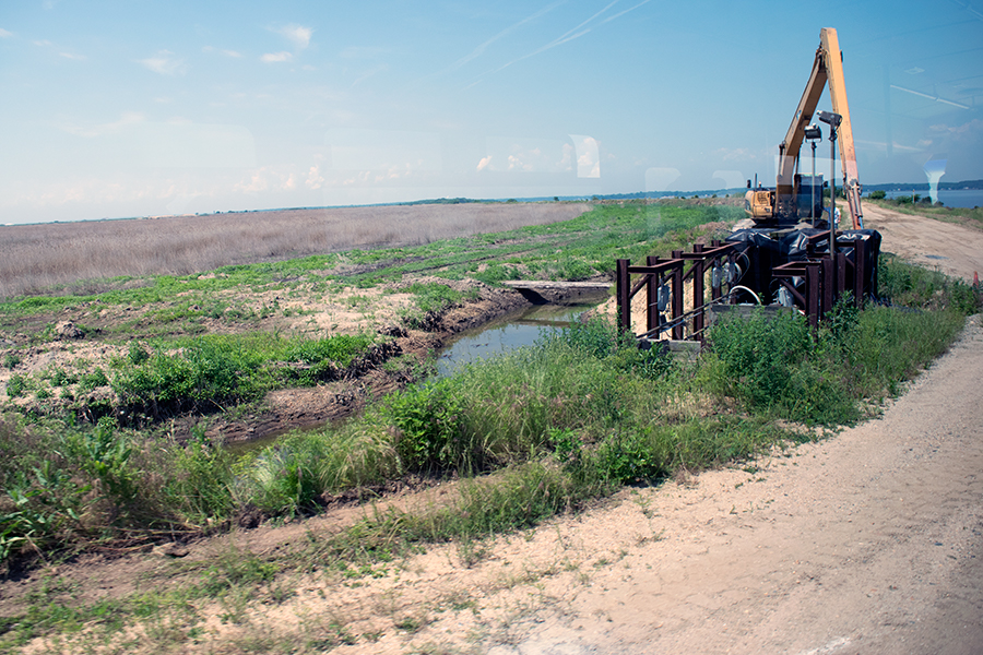 photo of machinery next to the north cell of Hart-Miller Island