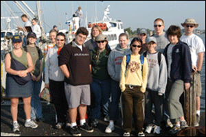 class photo at the dock