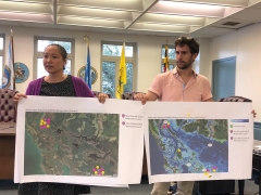 Victoria Chanse, associate professor and master of landscape architecture program chair at University of Maryland, with graduate student Sebastian Velez-Lopez at a collaborative learning meeting with Smithville residents in Cambridge.