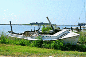photo of abandoned boat on Deal Island
